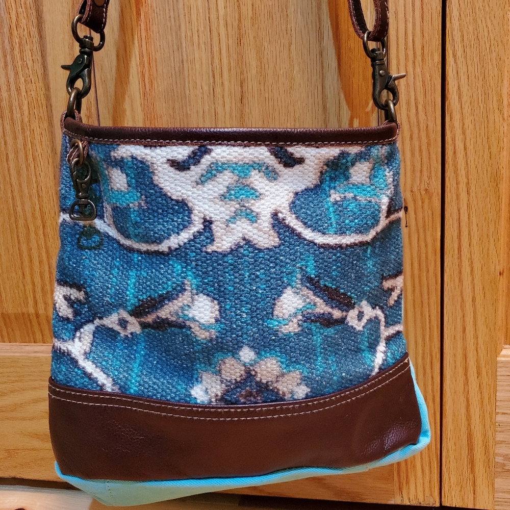 Myra Crossbody Purse